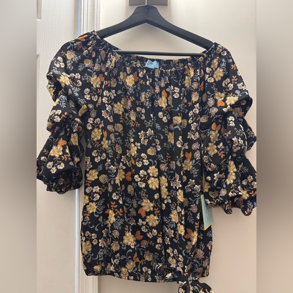 Vince Camuto - Off the Shoulder Bubble Sleeve Top